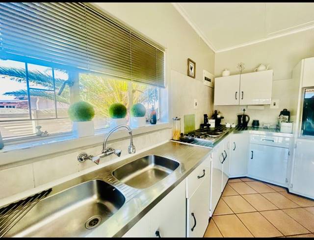 3 BEDROOM HOUSE FOR SALE IN VANDERBIJLPARK CW 5